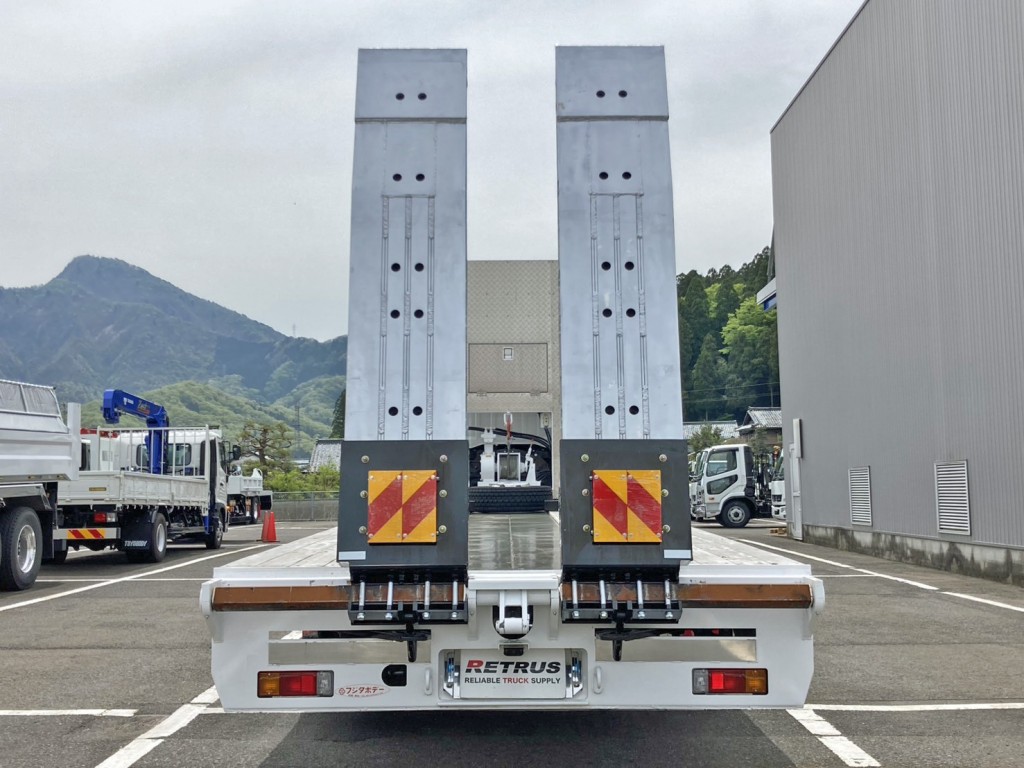 オートスライド機能付きです。(歩みを縮めた状態です)|日野 プロフィア 2DG-FQ1AJCの写真15