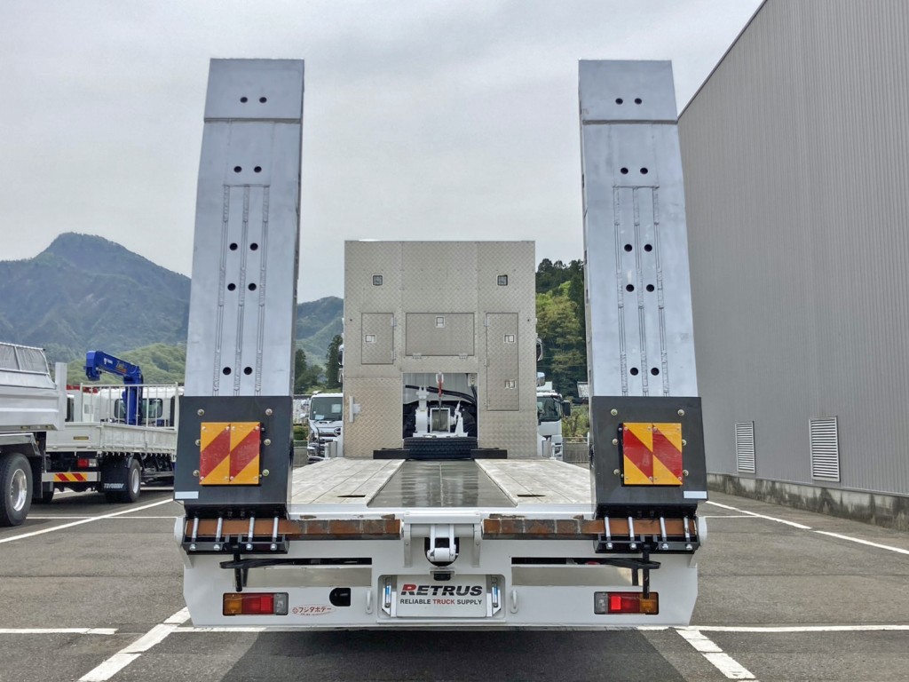 オートスライド機能付きです。(歩みを広げた状態です)|日野 プロフィア 2DG-FQ1AJCの写真16