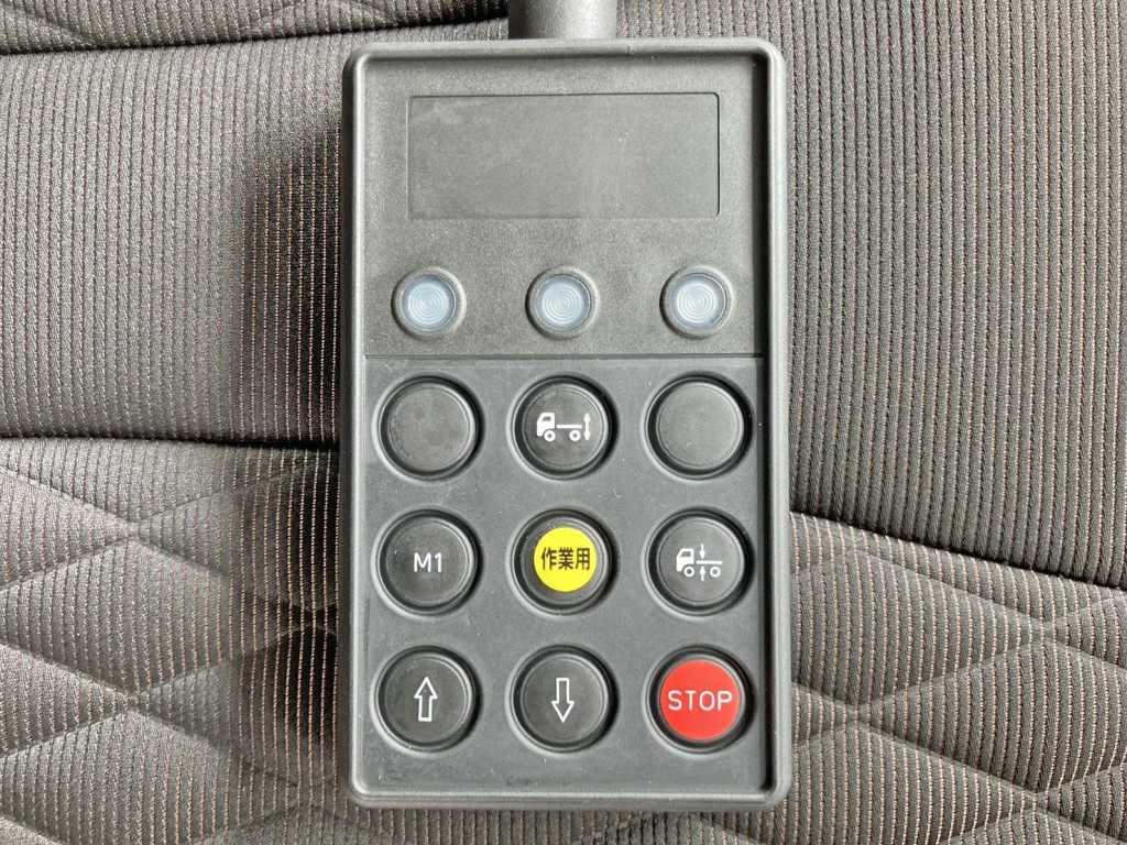 エアサスのコントローラーです。|日野 プロフィア 2DG-FQ1AJCの写真24