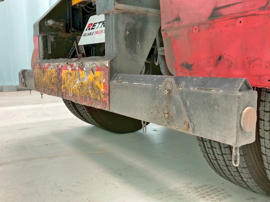 リヤバンパー運転席側の三角板が欠品しています。|東急  TF36H2C3の写真39