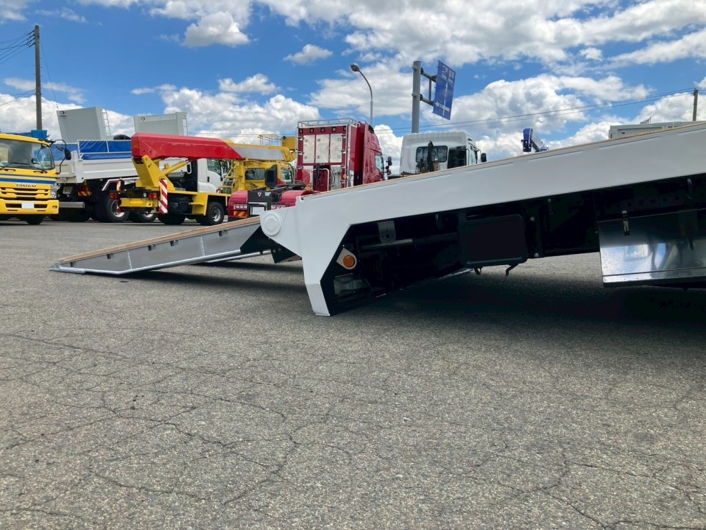 日野 プロフィア 2DG-FQ1AJCの写真11