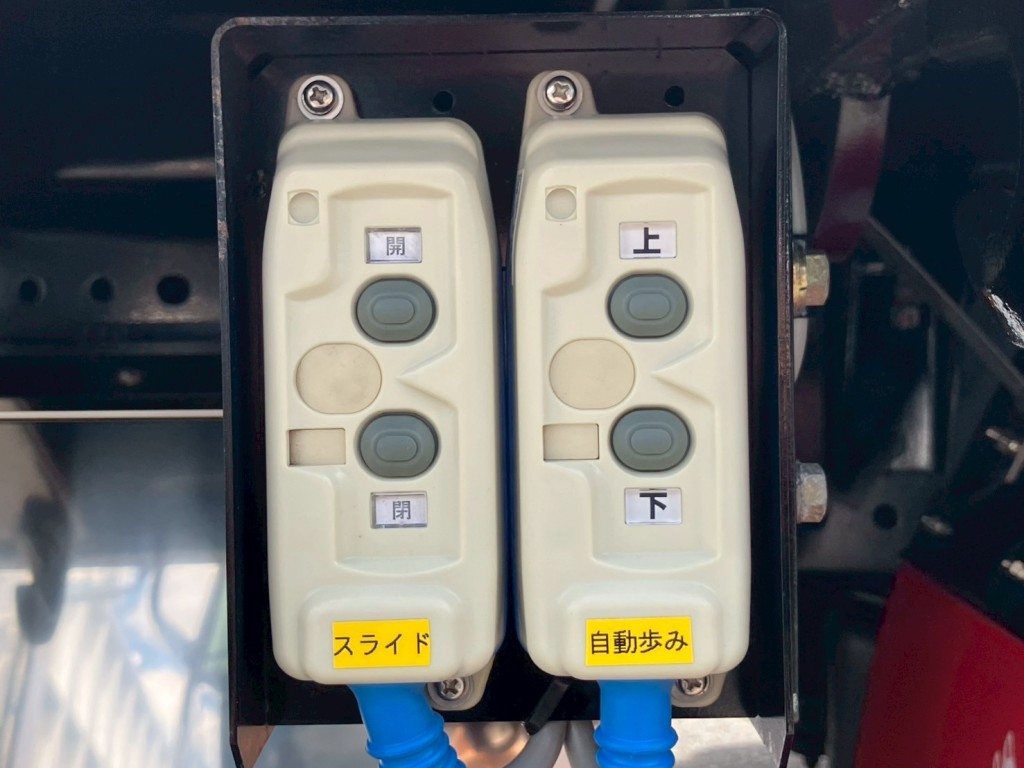 日野 プロフィア 2DG-FQ1AJCの写真16