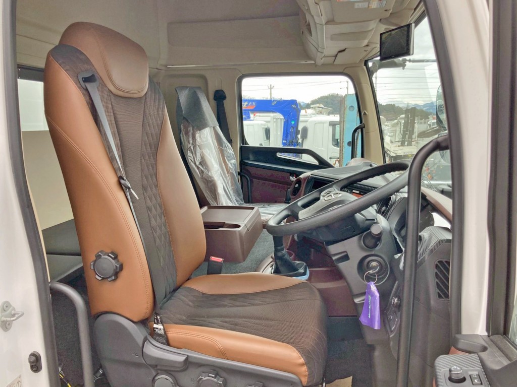 ハイルーフキャビンです。|日野 プロフィア 2DG-FS1AJEの写真7
