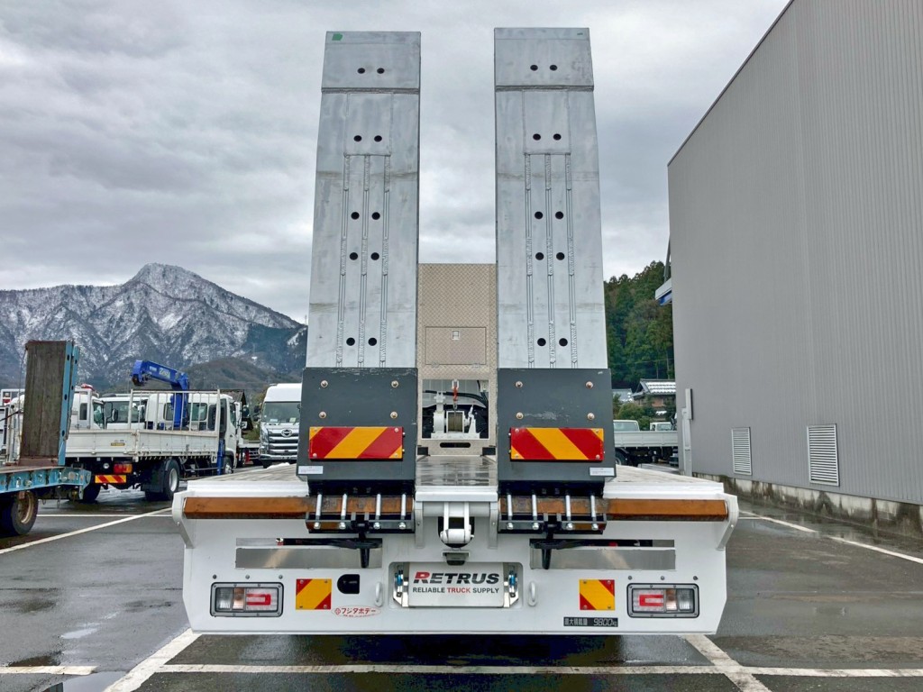 オートスライド機能付きです。(歩みを縮めた状態です)|日野 プロフィア 2DG-FS1AJEの写真15