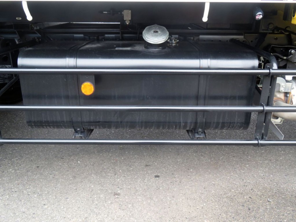 燃料タンクは200Lです。|日野 レンジャー 2KG-FE2ACAの写真29