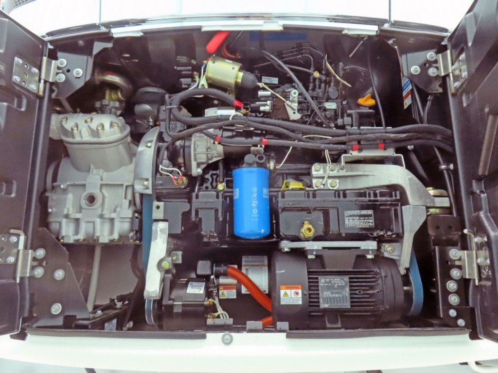 サブエンジン式冷凍機です。|トレクス  VFR345の写真18