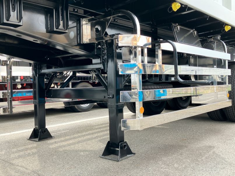 補助脚は手動式です。|コダイラ  KFL32改の写真54