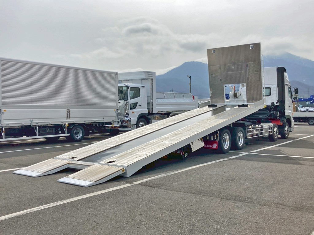 日野 プロフィア 2DG-FW1AHCの写真4