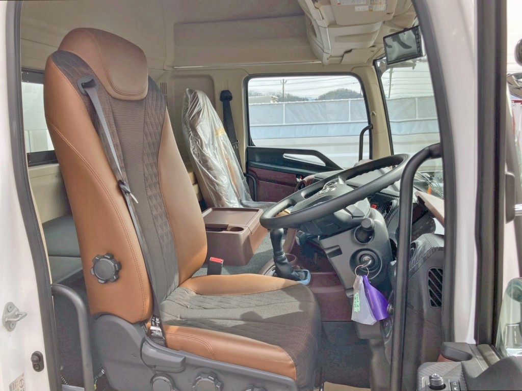 ハイルーフキャビンです。|日野 プロフィア 2DG-FW1AHCの写真7