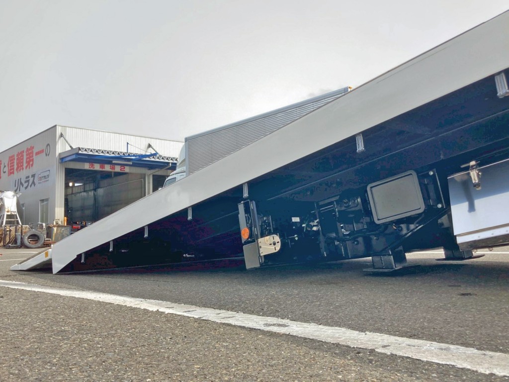 日野 プロフィア 2DG-FW1AHCの写真14