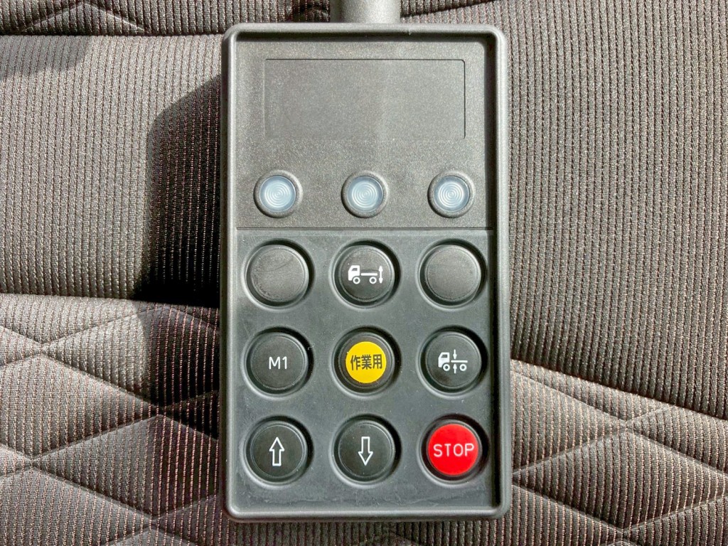 エアサスのコントローラーです。|日野 プロフィア 2DG-FW1AHCの写真23