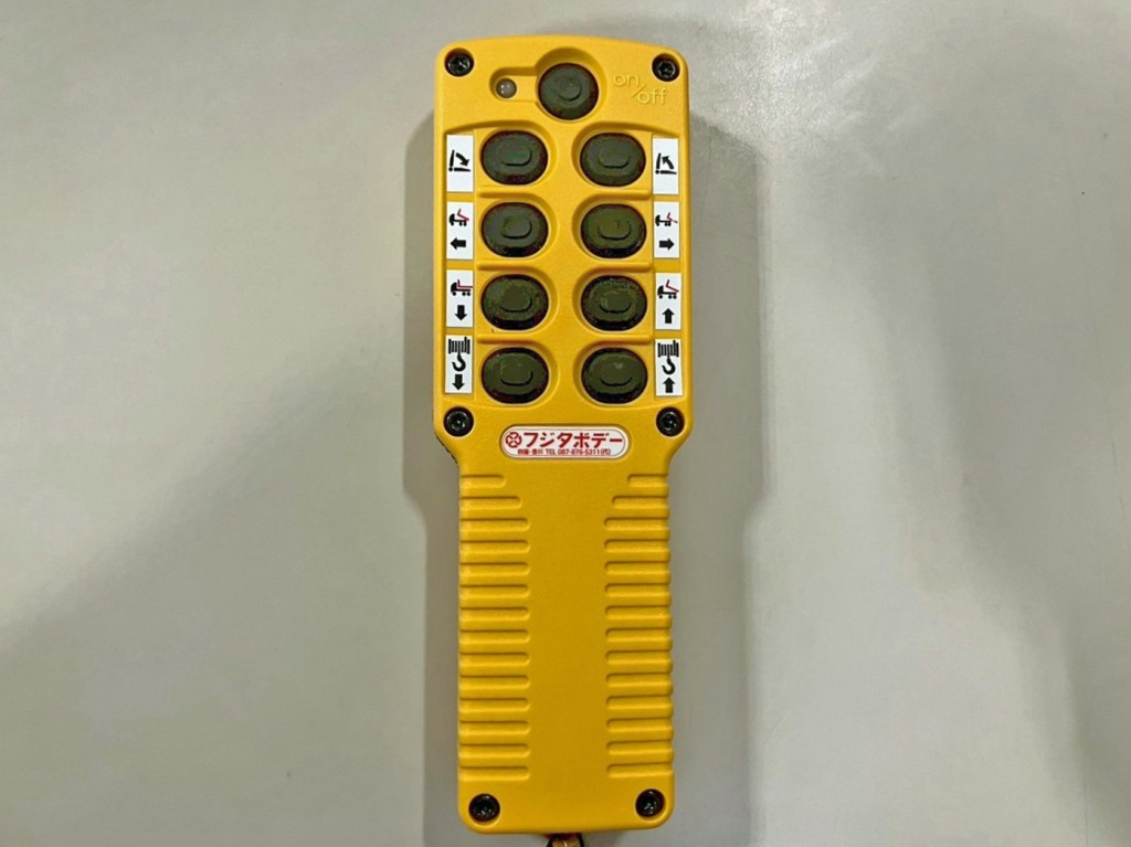 自動歩み・ボディースライド・アウトリガー・ウインチのラジコンです。|日野 プロフィア 2DG-FW1AHCの写真27