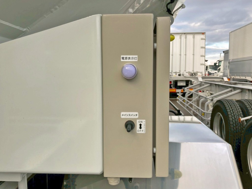 メインスイッチです。|トレクス  FFB12402の写真21