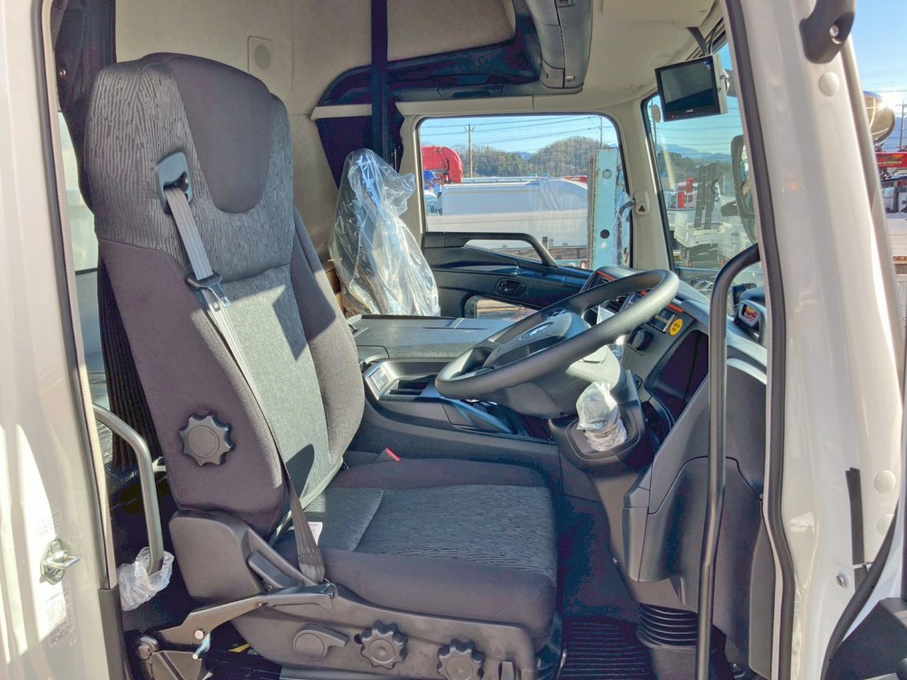 ハイルーフキャビンです。|三菱 スーパーグレート 2PG-FV80VYの写真7