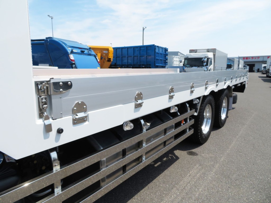 あおりロック・丁番はステンレス製です。|三菱 スーパーグレート 2PG-FY80VYの写真29