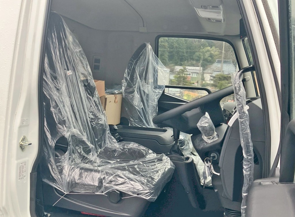 三菱 ファイター 2KG-FK65F(2WD)の写真7