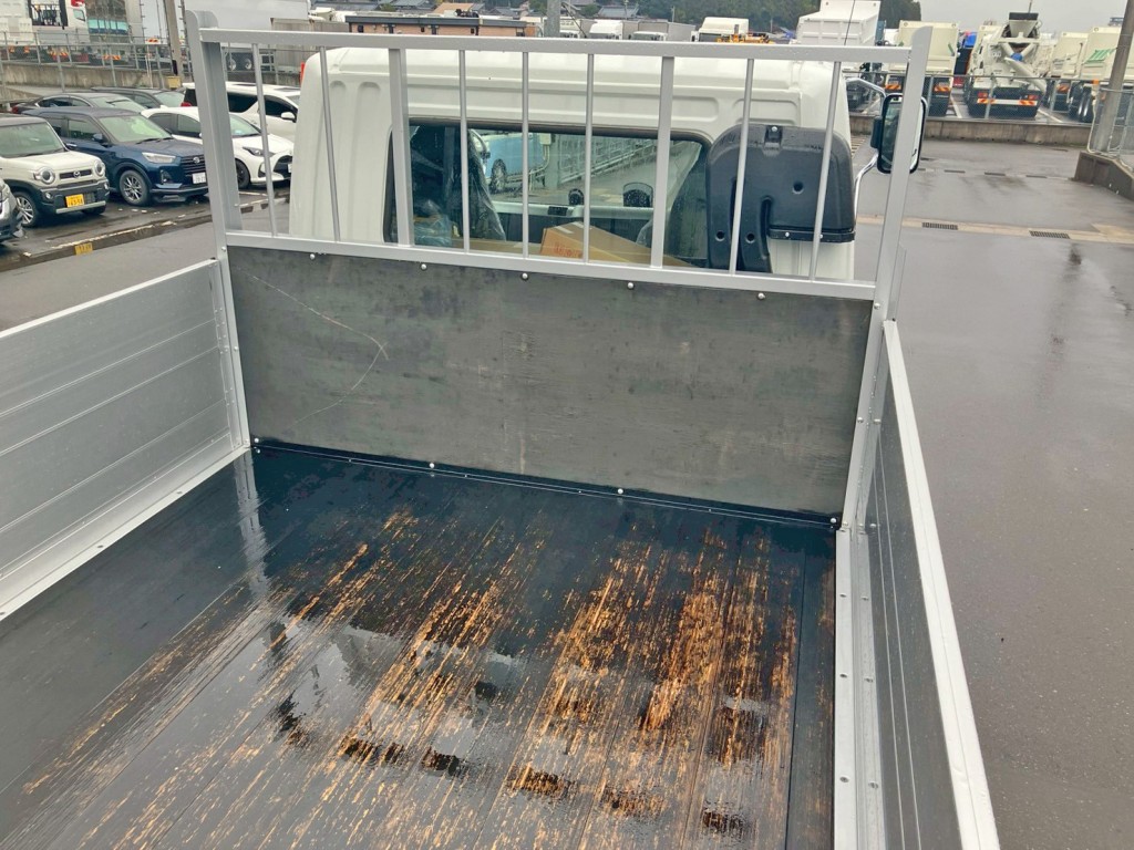 三菱 ファイター 2KG-FK65F(2WD)の写真10