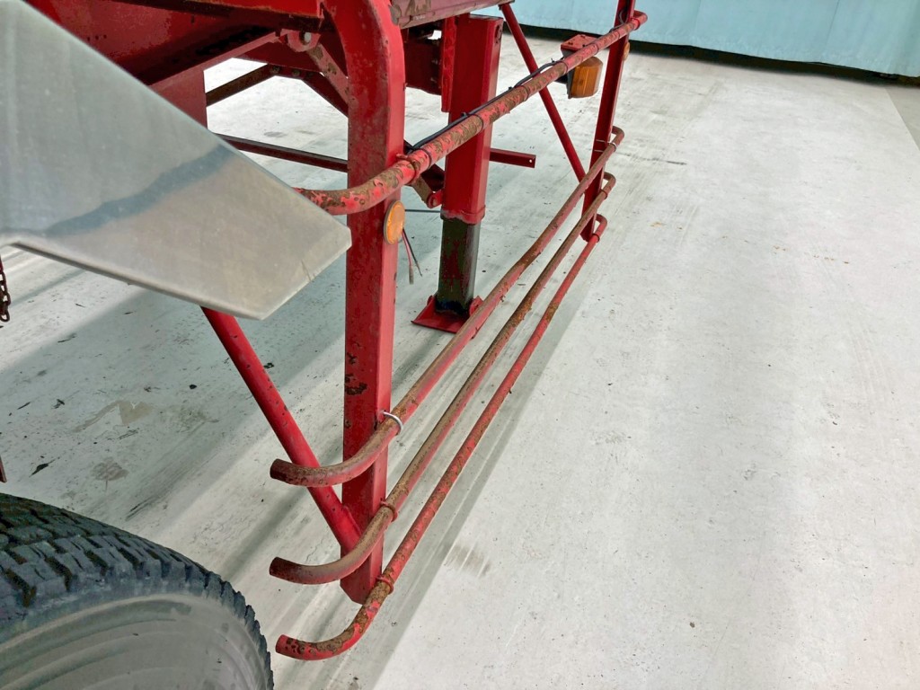 運転席側サイドバンパーに少々曲がりがあります。|東邦  TF36H2C3改の写真30