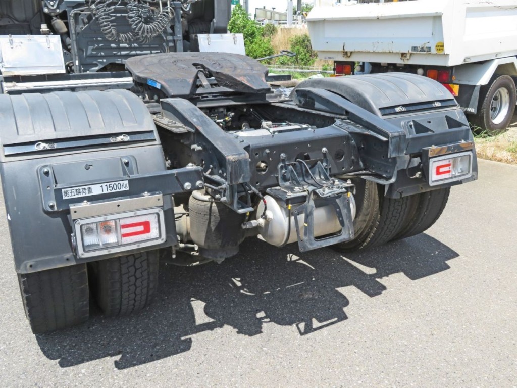 テールランプはLEDテールです。|日野 プロフィア 2DG-SH1EDGGの写真17
