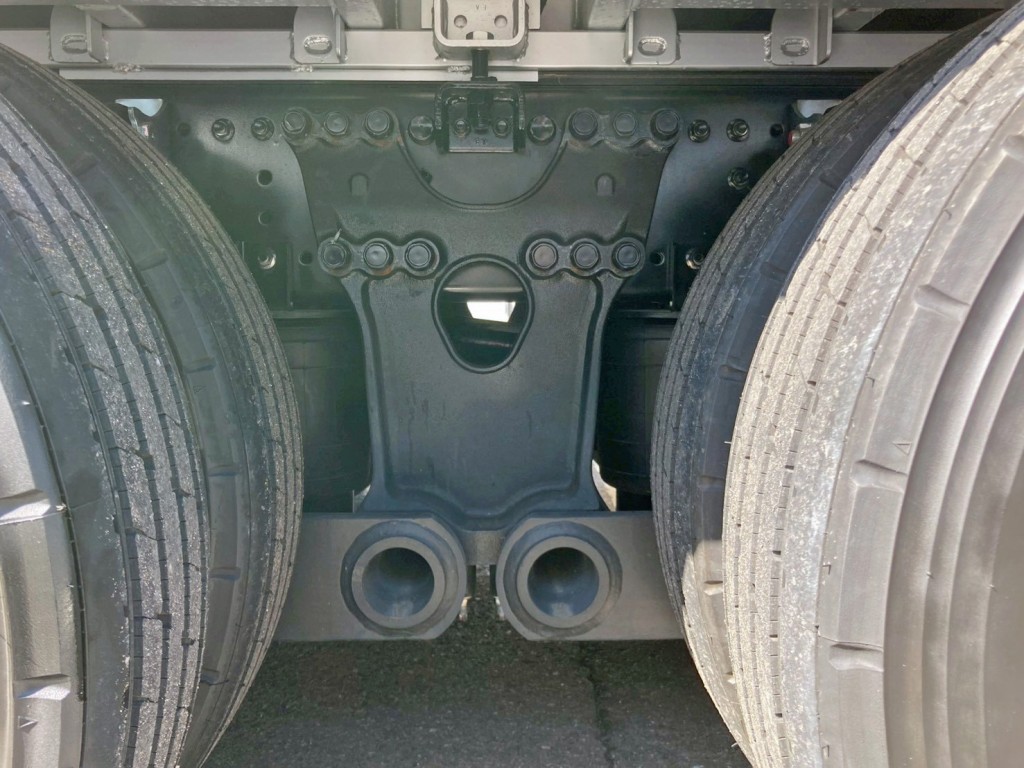 エアサスです。|日野 プロフィア 2KG-FW1AHCの写真5