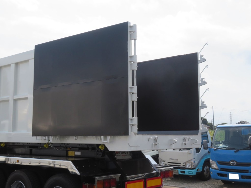 リア扉は片開式です。|コダイラ KFL32改の写真10