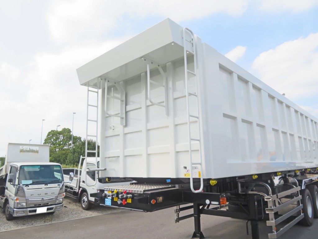 シートデッキ付きです。|コダイラ KFL32改の写真11