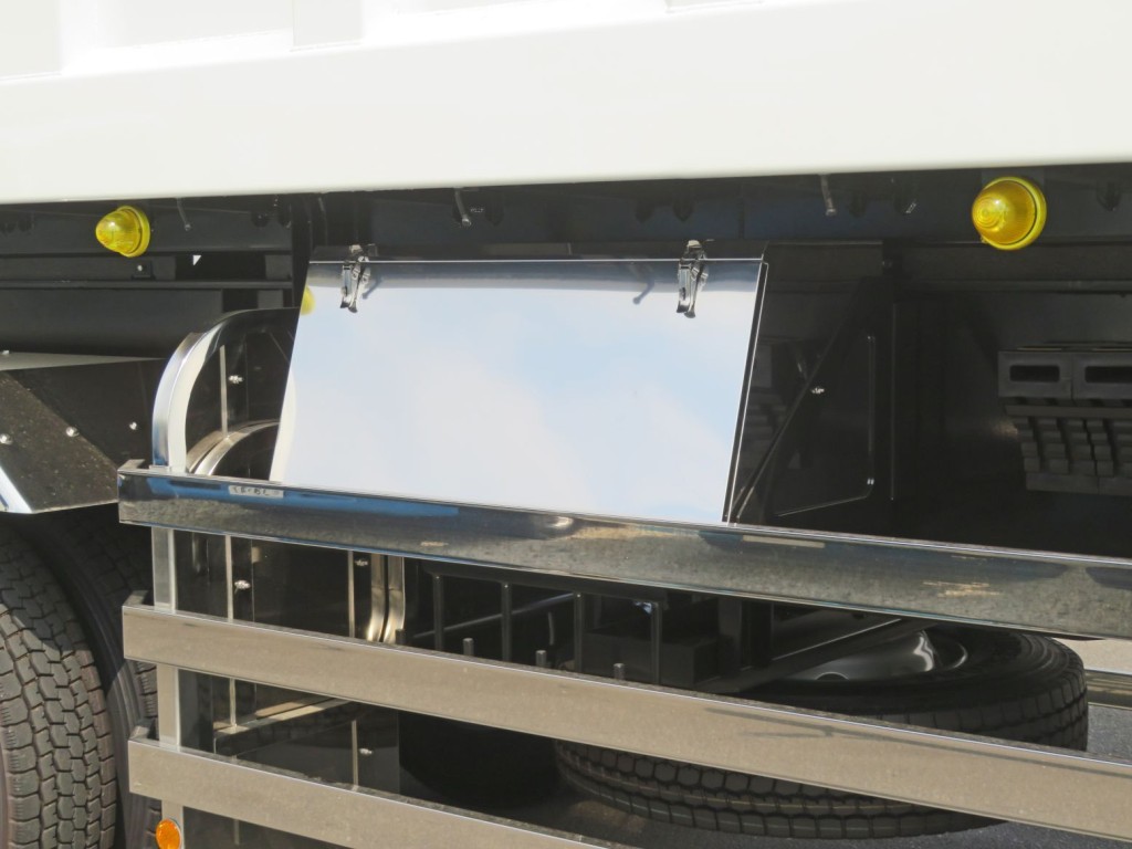 工具箱付きです。(ステンレス製です)|コダイラ KFL32改の写真13