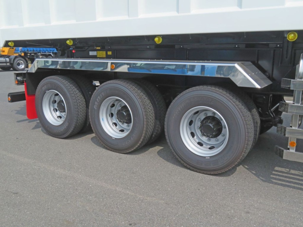 3軸です。|コダイラ KFL32改の写真14