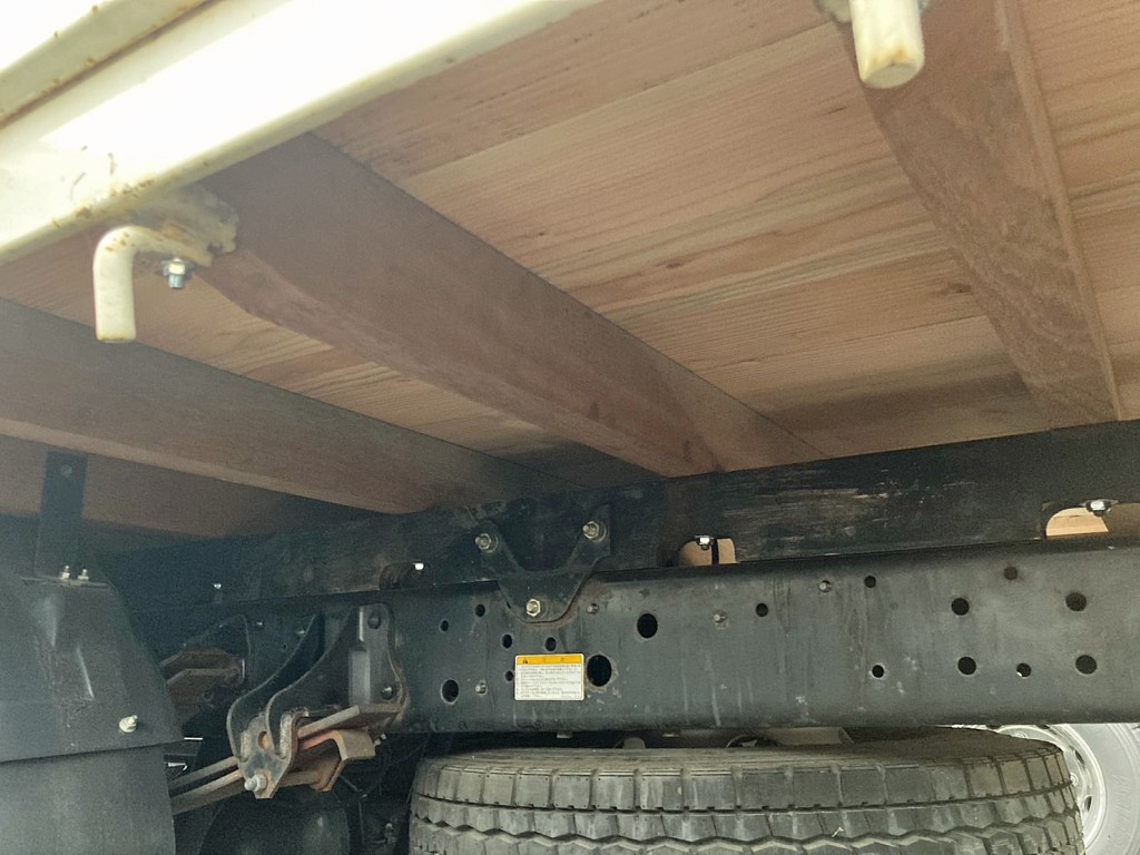 シャシ、ネタの状態|日野 レンジャー TKG-FC9JKAA(2WD)の写真6