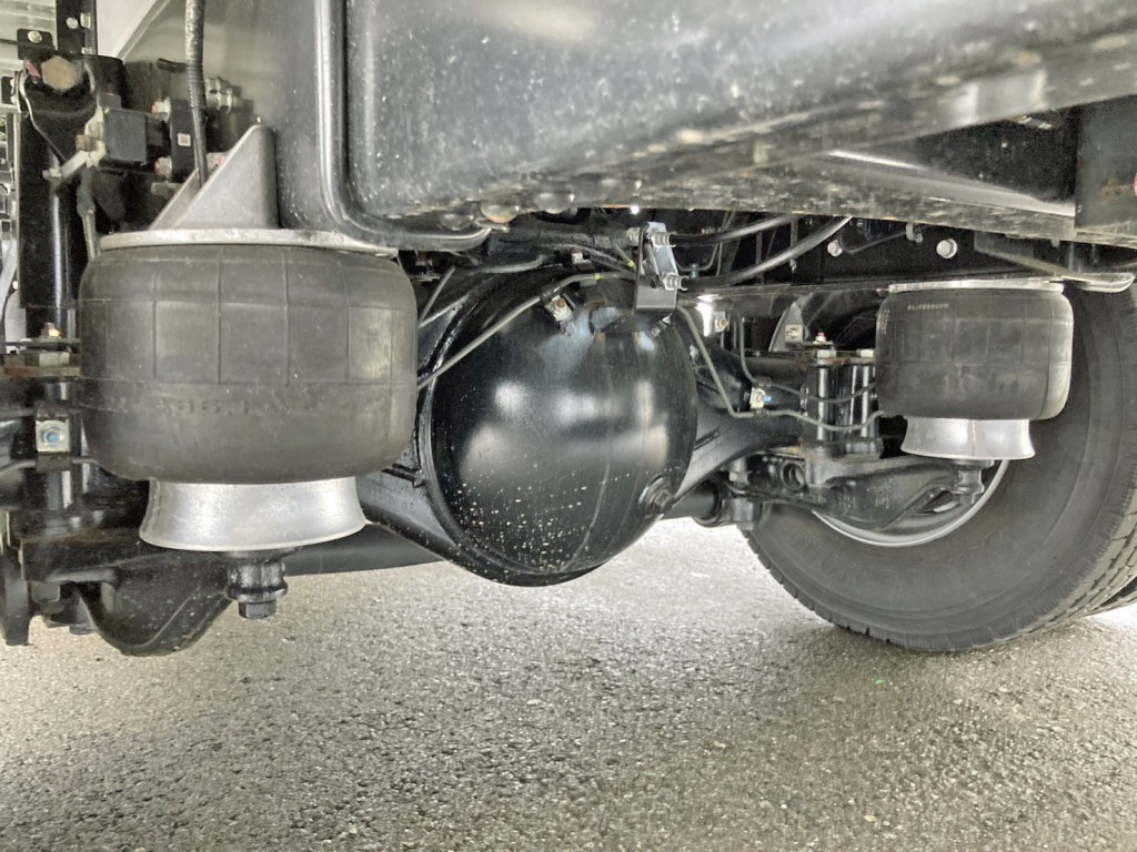 エアサスです。|日野 レンジャー 2KG-FD2ABG(2WD)の写真5