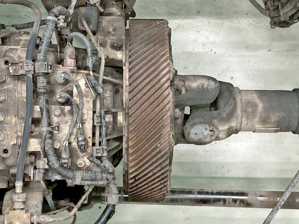 リターダ付きです。|日野 プロフィア 2DG-FS1AGAの写真17