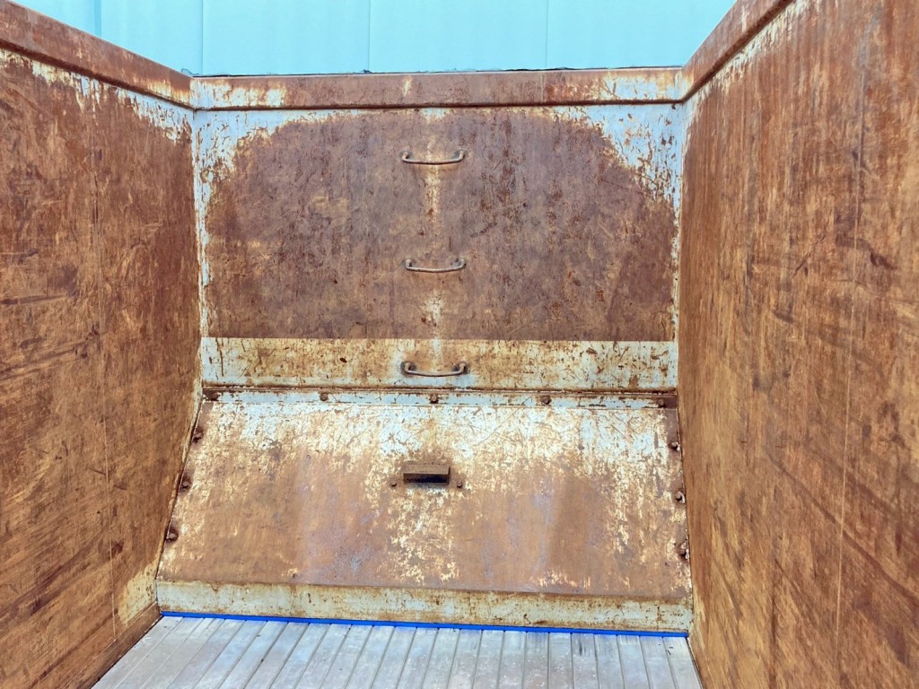 プロテクター中央のハシゴに少々曲がりがあります。|トレクス  NCCTB34081の写真17