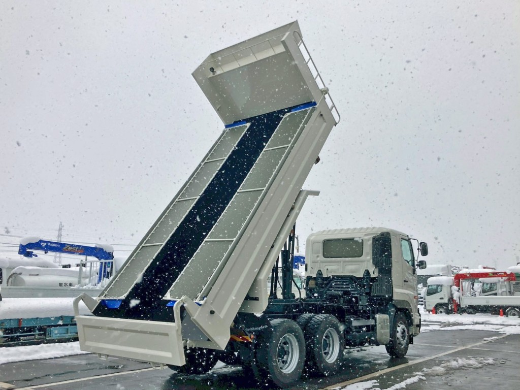 日野 プロフィア QKG-FS1EKDAの写真4