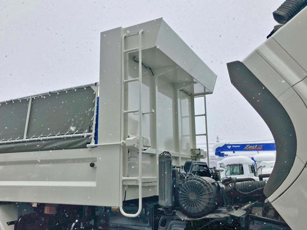 日野 プロフィア QKG-FS1EKDAの写真16