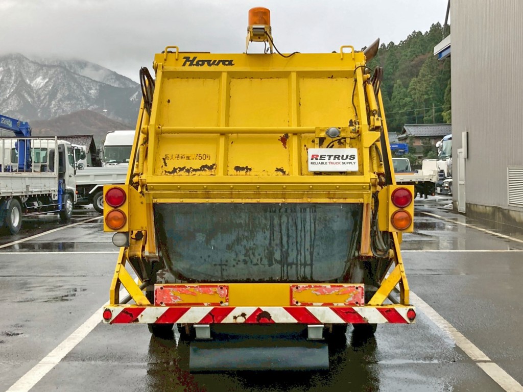 リヤ周りの状態です。|いすゞ フォワード PA-FRR34D4改(2WD)の写真9