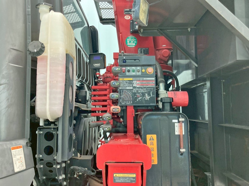 クレーンの操作レバーです。|三菱 スーパーグレート 2PG-FV70HZの写真28