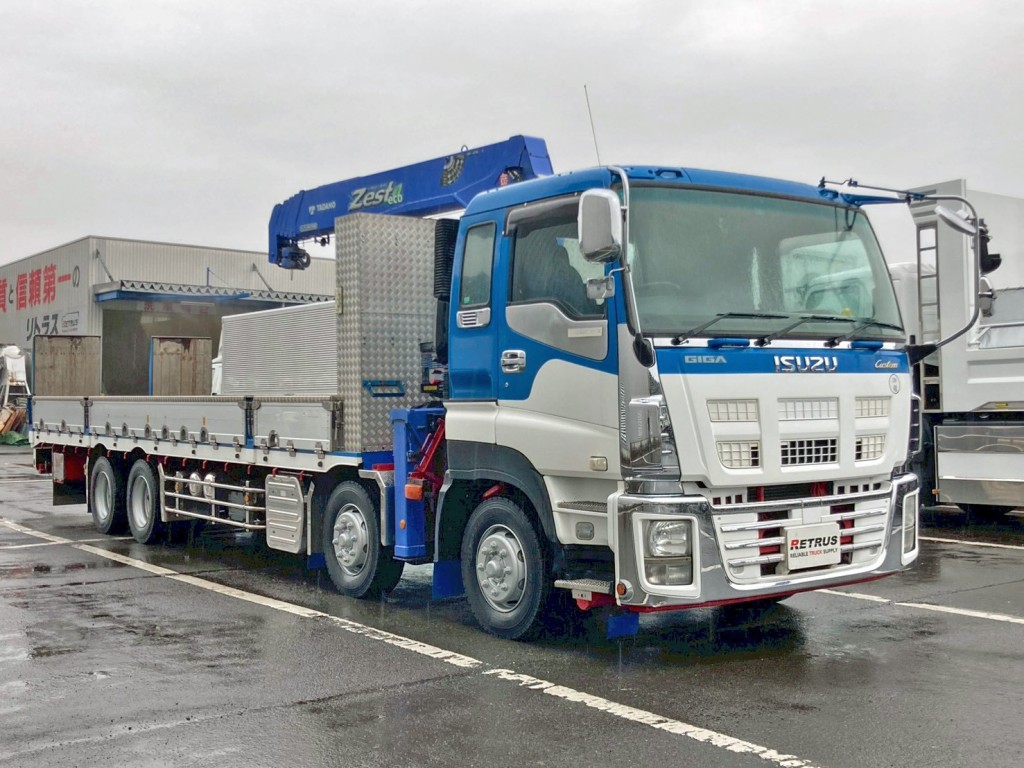 いすゞ ギガ QKG-CYJ77Aの写真2