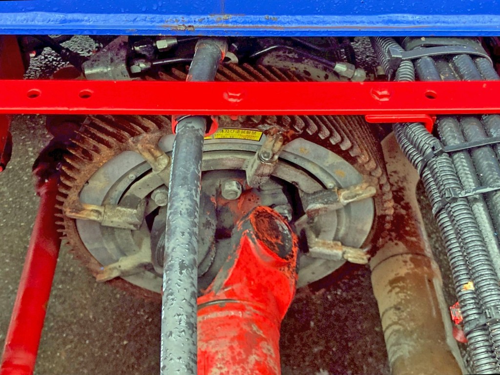 リターダ付きです。|いすゞ ギガ QKG-CYJ77Aの写真28