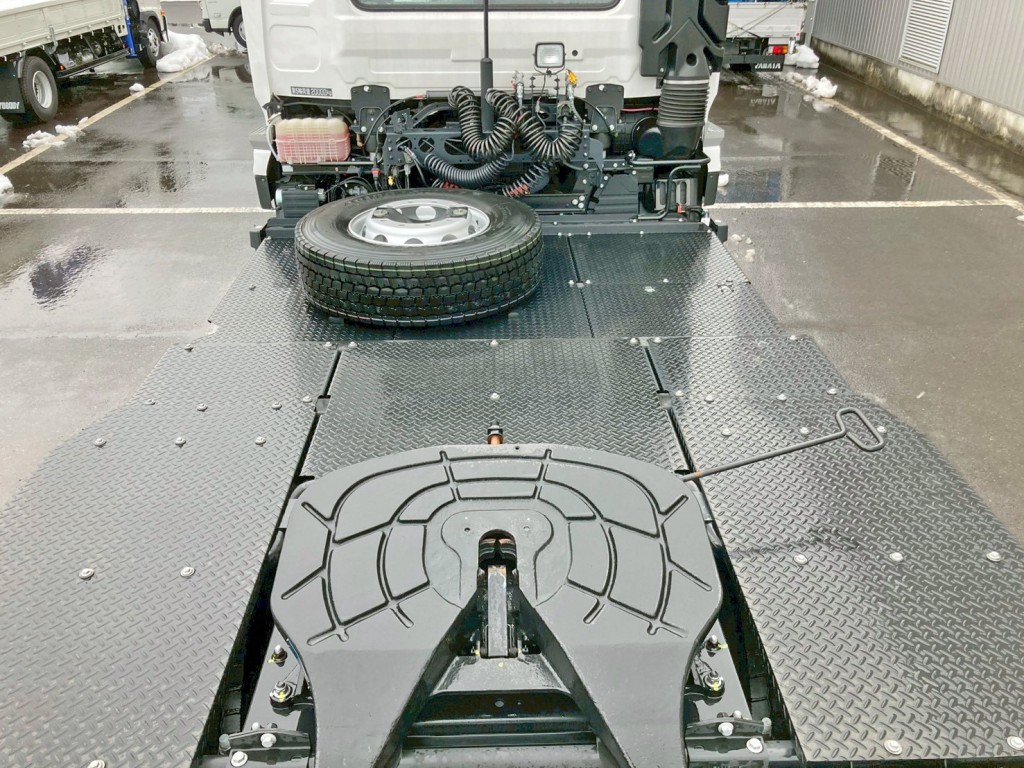 踊り場の状態です。|UDトラックス クオン 2DG-GW6ELHの写真9