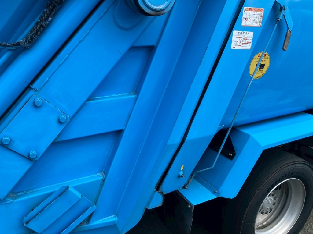 運転席側テールゲートにキズ・サビがあります。|日野 レンジャー 2KG-FC2ABA(2WD)の写真38