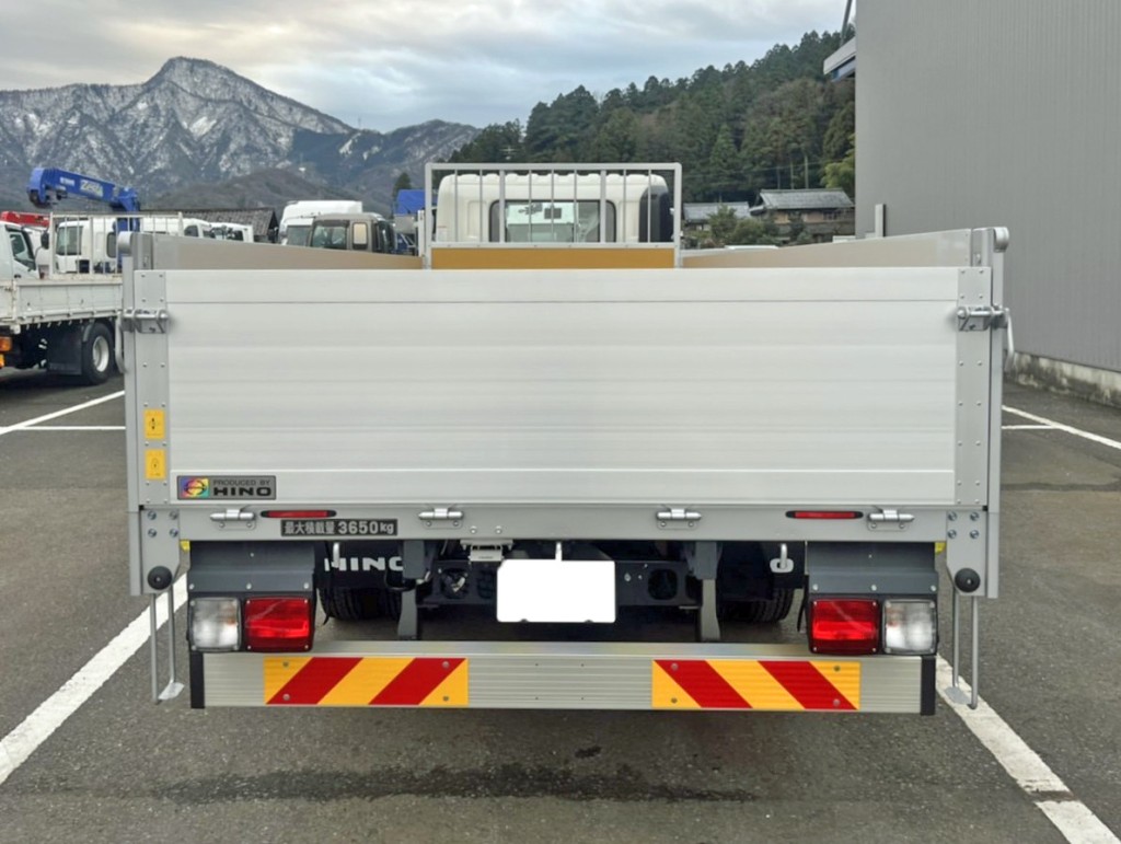 リヤ周りの状態です。|日野 レンジャー 2PG-FD2ABA(2WD)の写真8