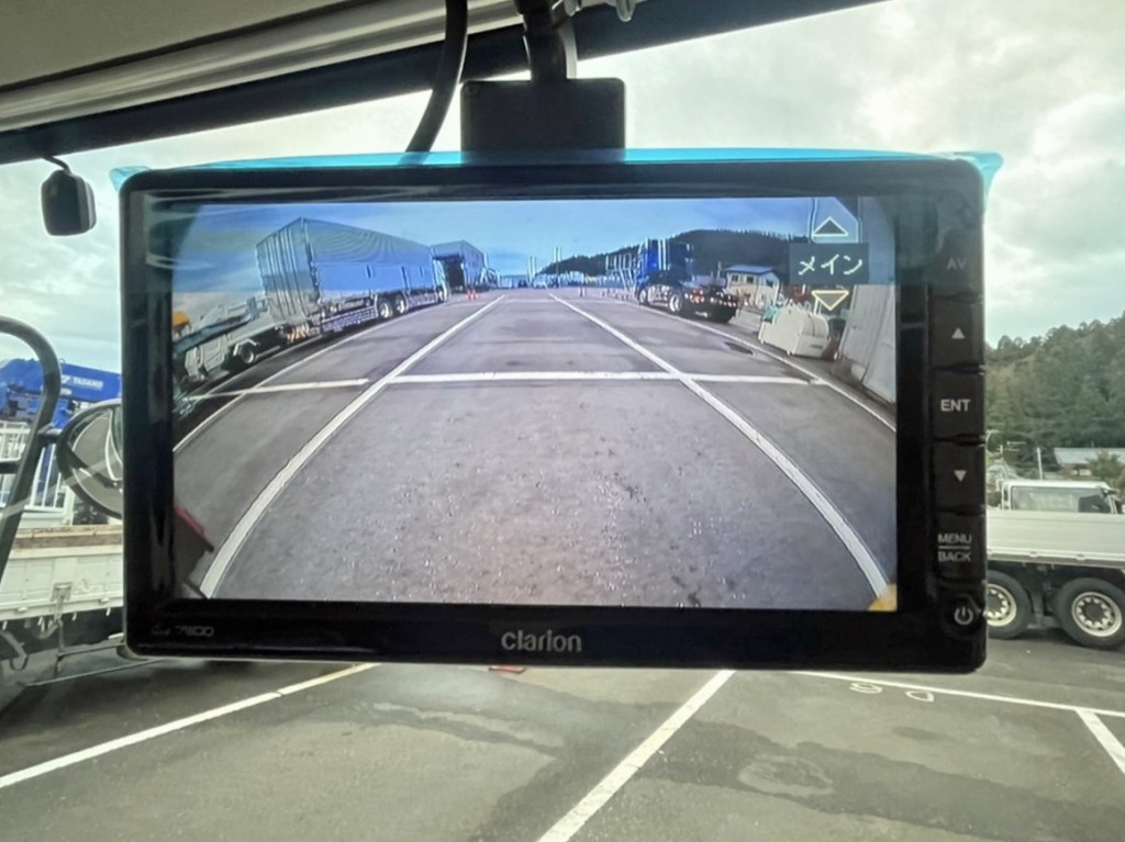 液晶バックモニター付きです。|日野 レンジャー 2PG-FD2ABA(2WD)の写真14