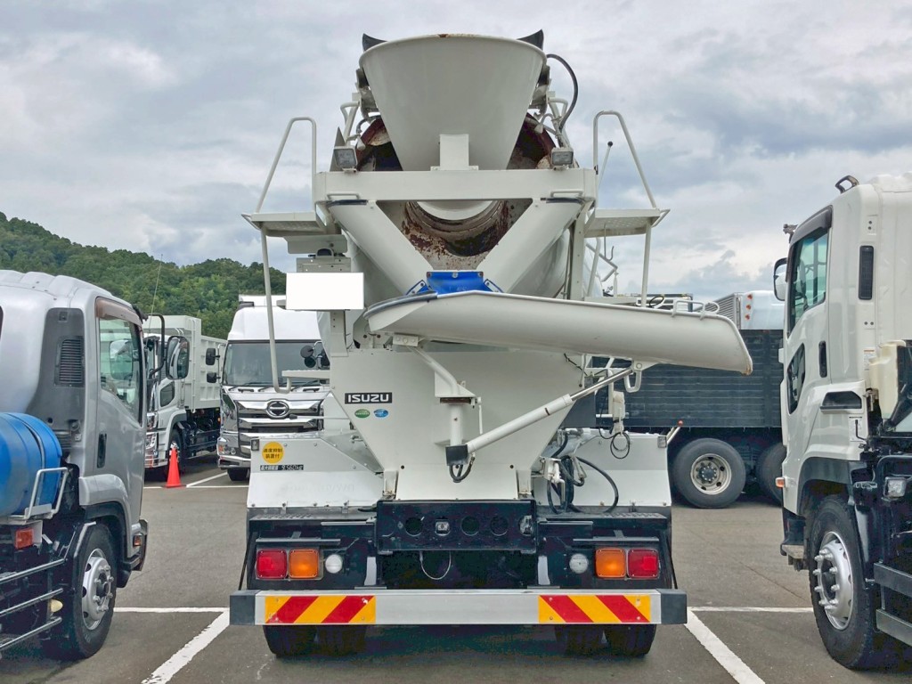 シューターを上限まで上げた状態です。|いすゞ ギガ 2KG-CXZ77CTの写真15