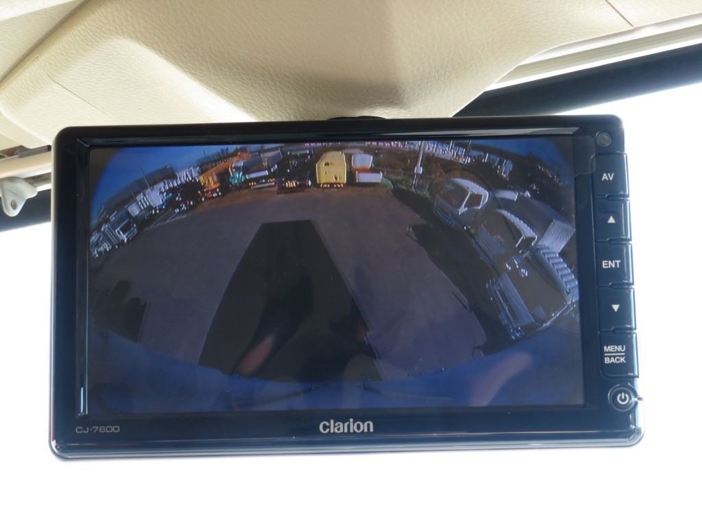 液晶バックモニター付きです。|日野 プロフィア 2DG-FW1AHCの写真14