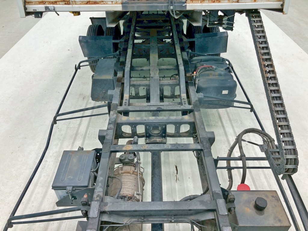 いすゞ フォワード TKG-FRR90S1(2WD)の写真14