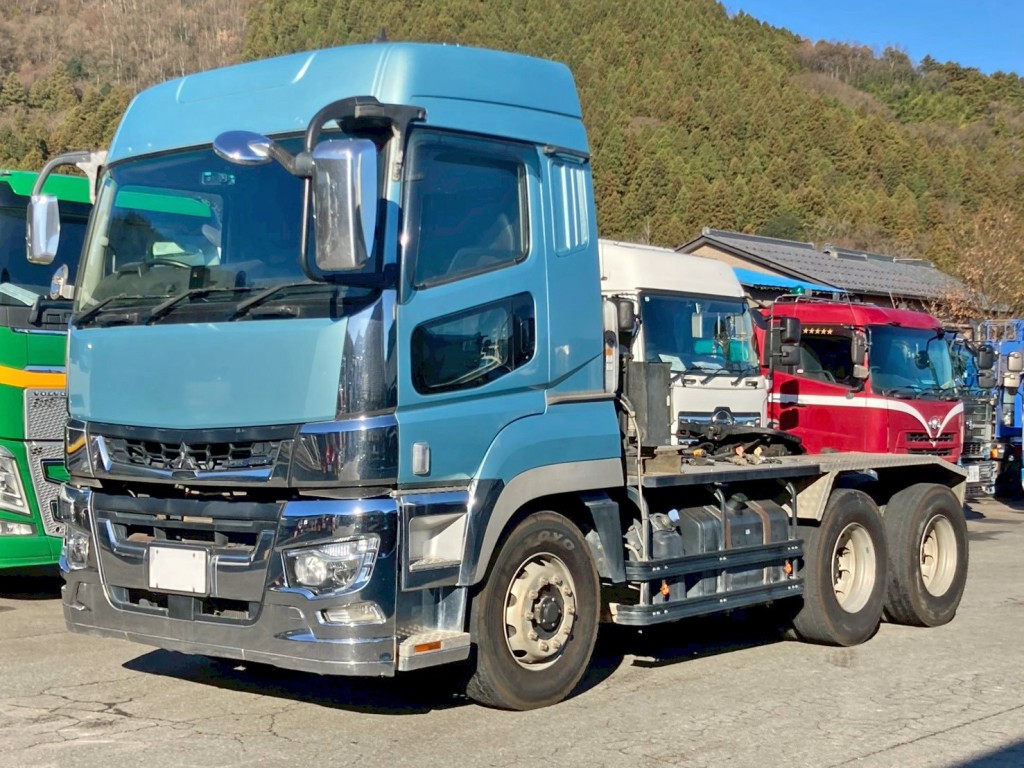 フロント周り、メッキパーツで飾っています。|三菱 スーパーグレート 2KG-FV70HJRの写真1