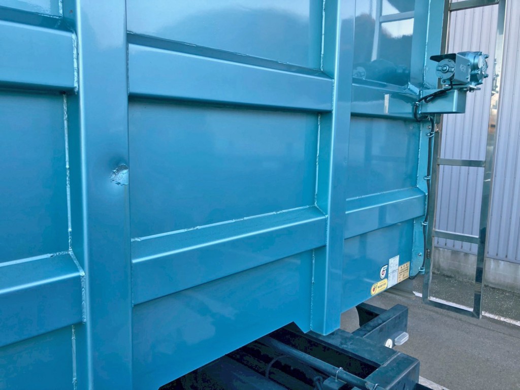 前壁骨組みにヘコミがあります。|コダイラ  KDLR221AXの写真18