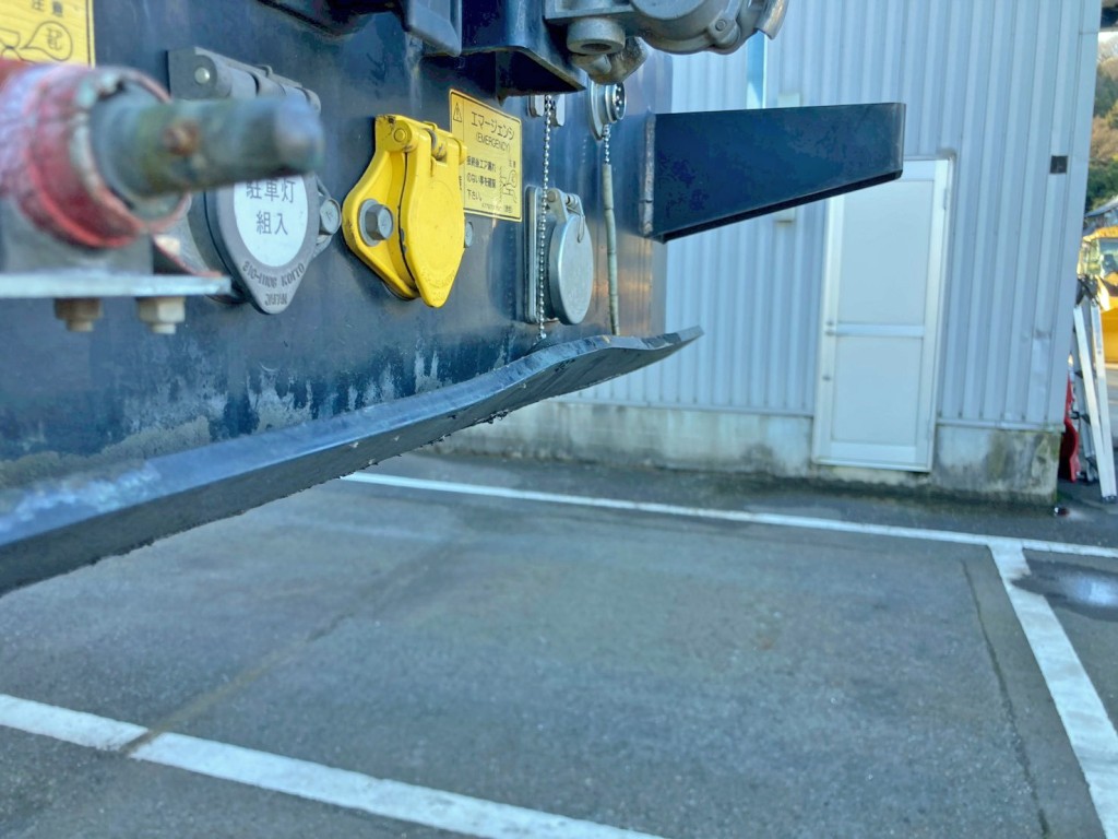 カプラガイドに曲がりがあります。|コダイラ  KDLR221AXの写真33