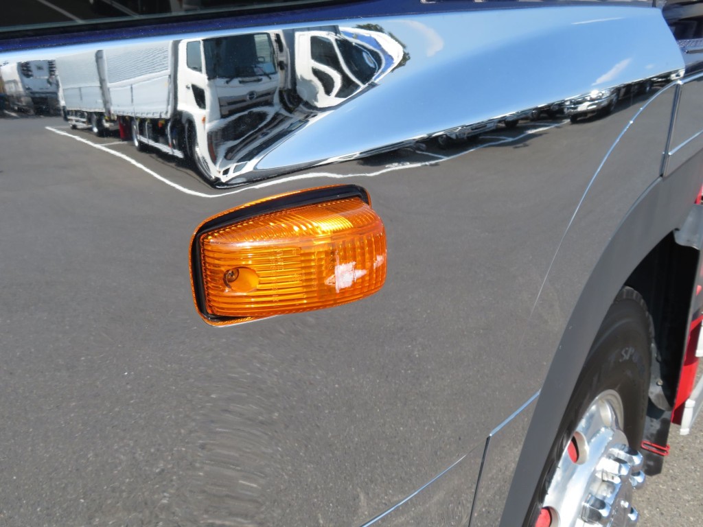 助手席側ウインカーレンズにキズがあります。|日野 プロフィア 2DG-SH1EDGGの写真30