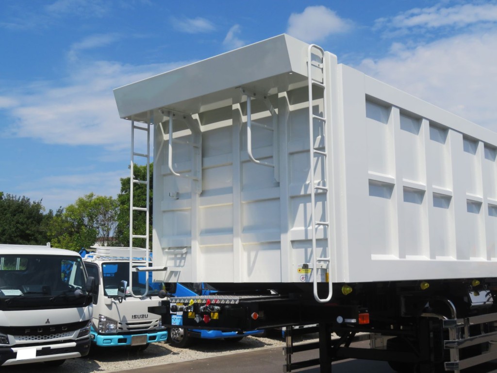 シートデッキ付きです。|コダイラ  KFL32改の写真12